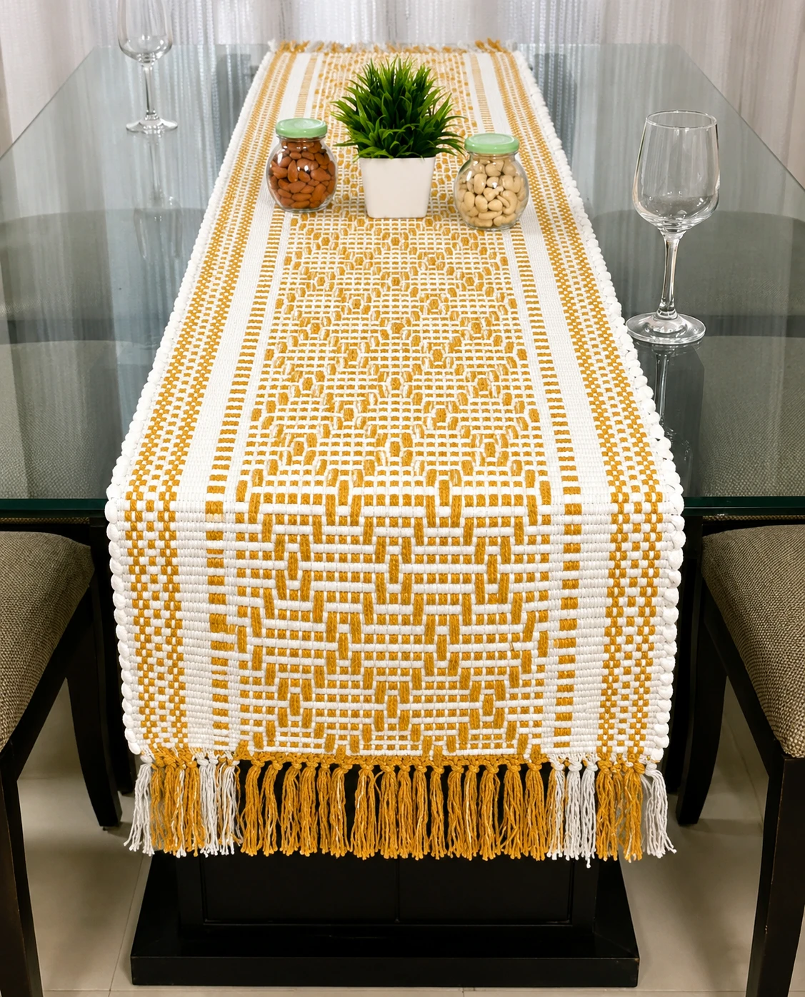 Table Runners thumbnail 4